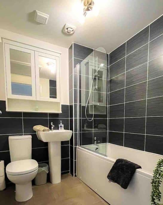 Apartmán Loch Leven Getaway - 2 Bed House Kinross Exteriér fotografie